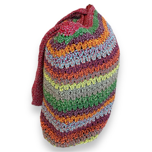 THE SAK CROCHETED RAINBOW HOBO SHOULDER BAG RED BOHEMIAN STRIPE. - Picture 2 of 7